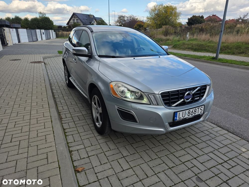 Volvo XC 60 2.0T R-Design - 11