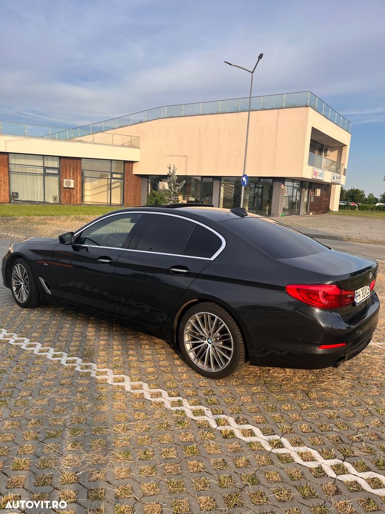 BMW Seria 5 520d Aut. Sport Line - 2