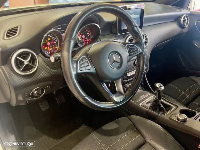 Mercedes-Benz A 160 d Urban - 11