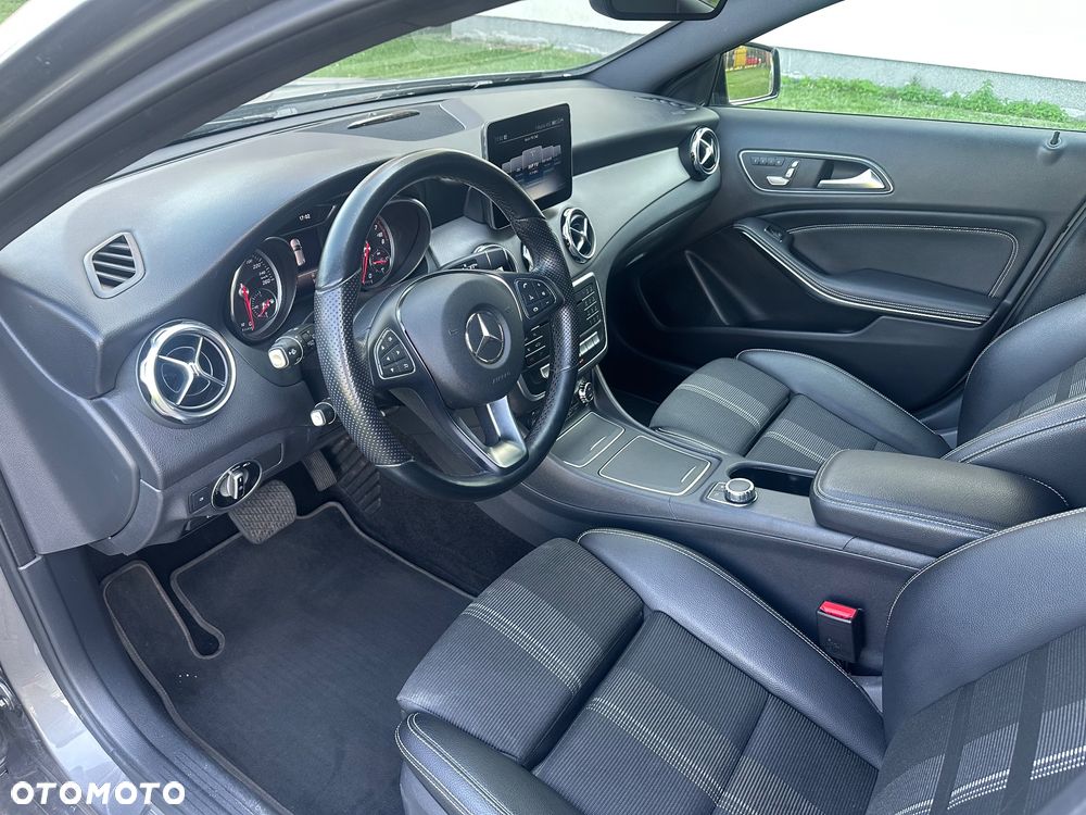 Mercedes-Benz GLA 200 7G-DCT Style - 9
