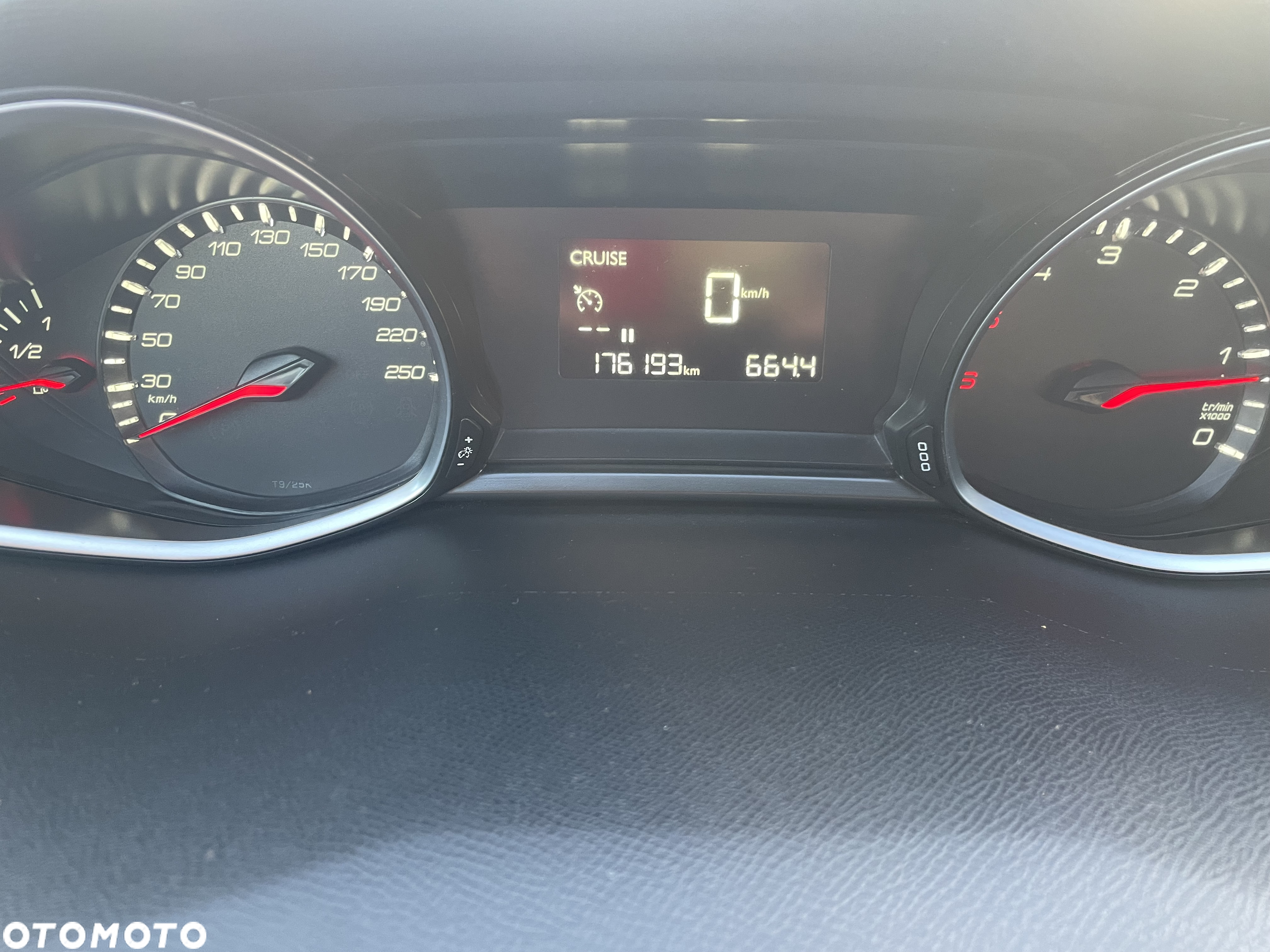 Peugeot 308 - 23