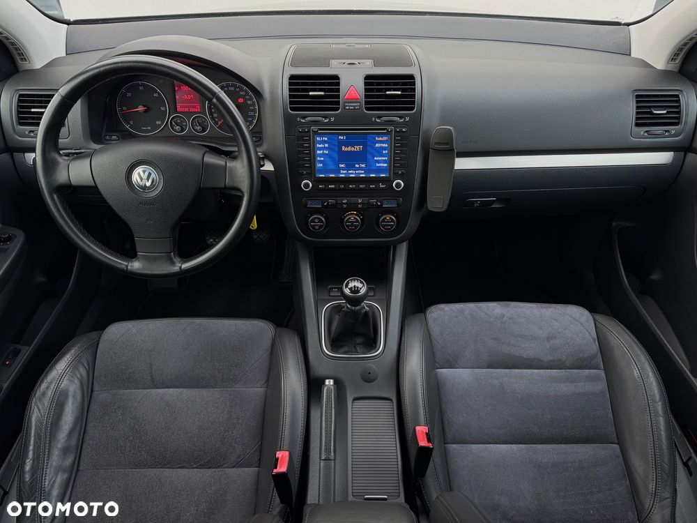 Volkswagen Golf 2.0 TDI DPF 4Motion Trendline - 8