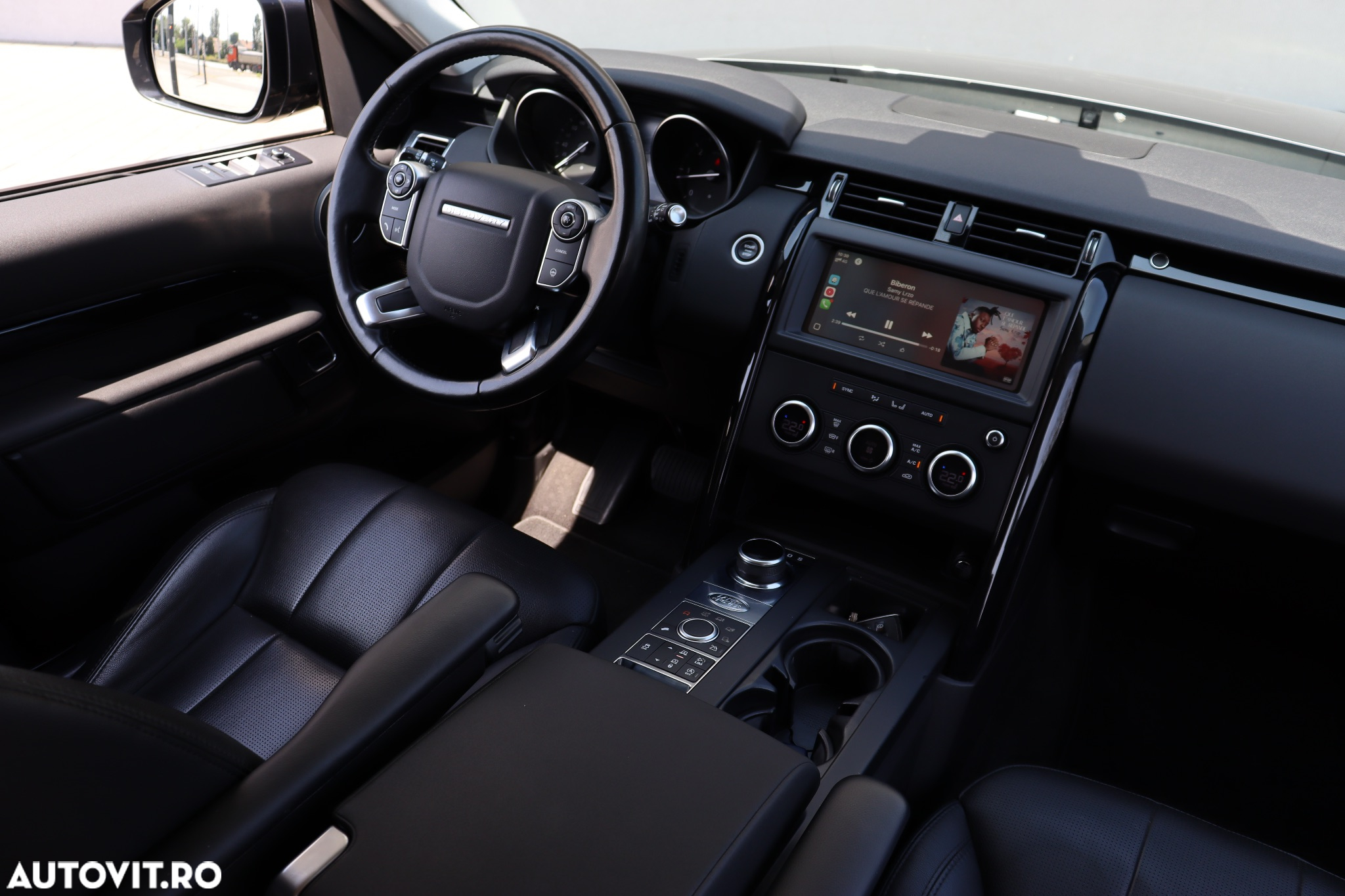 Land Rover Discovery 3.0 L TD6 HSE - 19