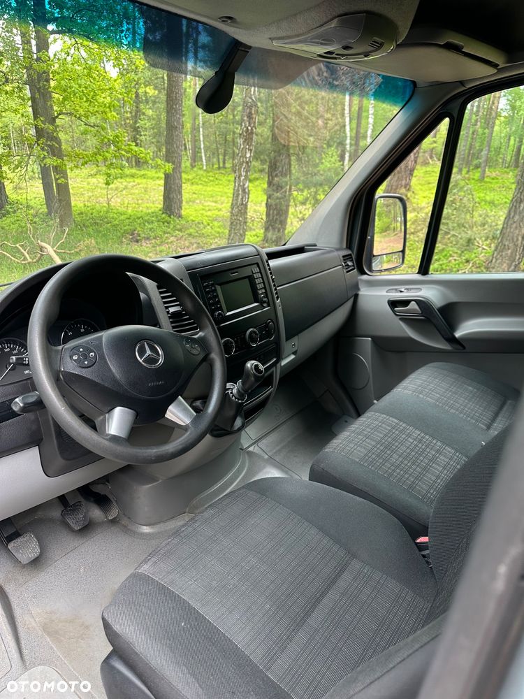 Mercedes-Benz Sprinter - 10