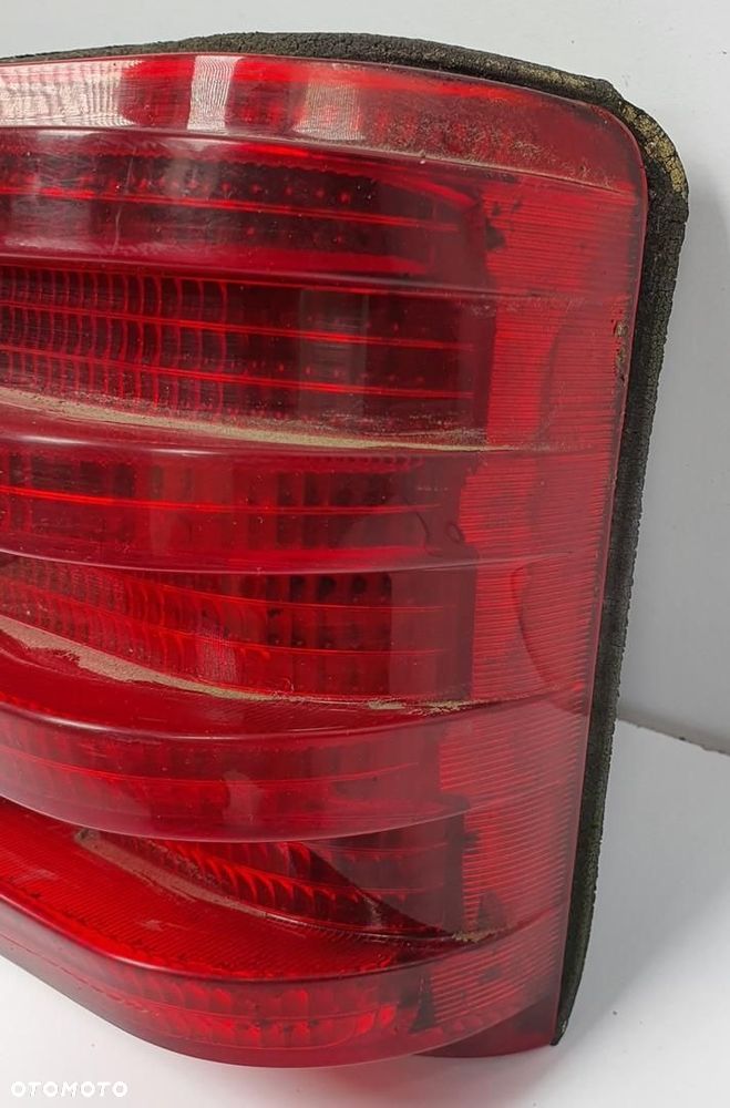 LAMPA LEWY TYŁ TYLNA MERCEDES W115 W114 EUROPA - 2