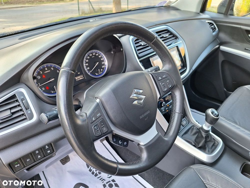 Suzuki SX4 S-Cross 1.4 T Premium - 18