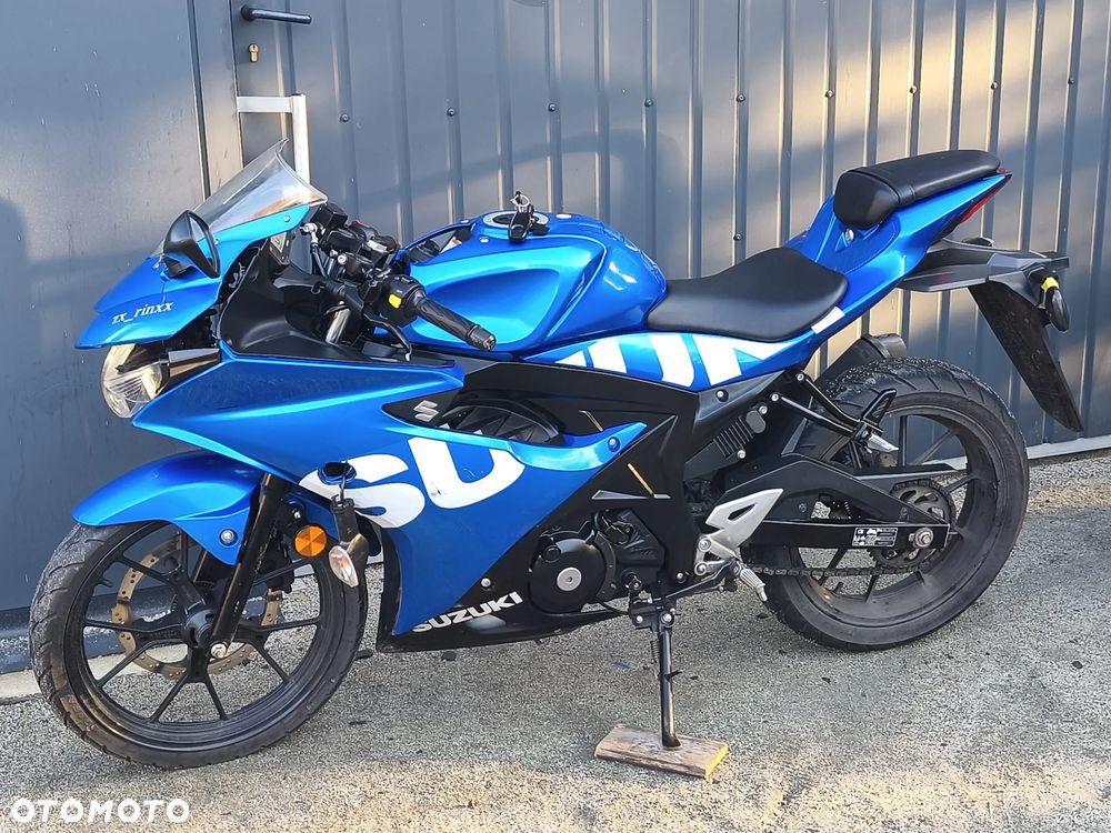 Suzuki GSX-R - 1