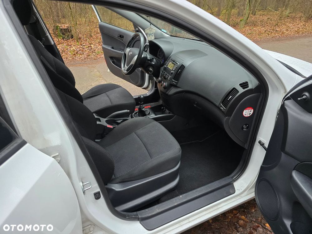 Hyundai i30 1.4 Blue Comfort - 8