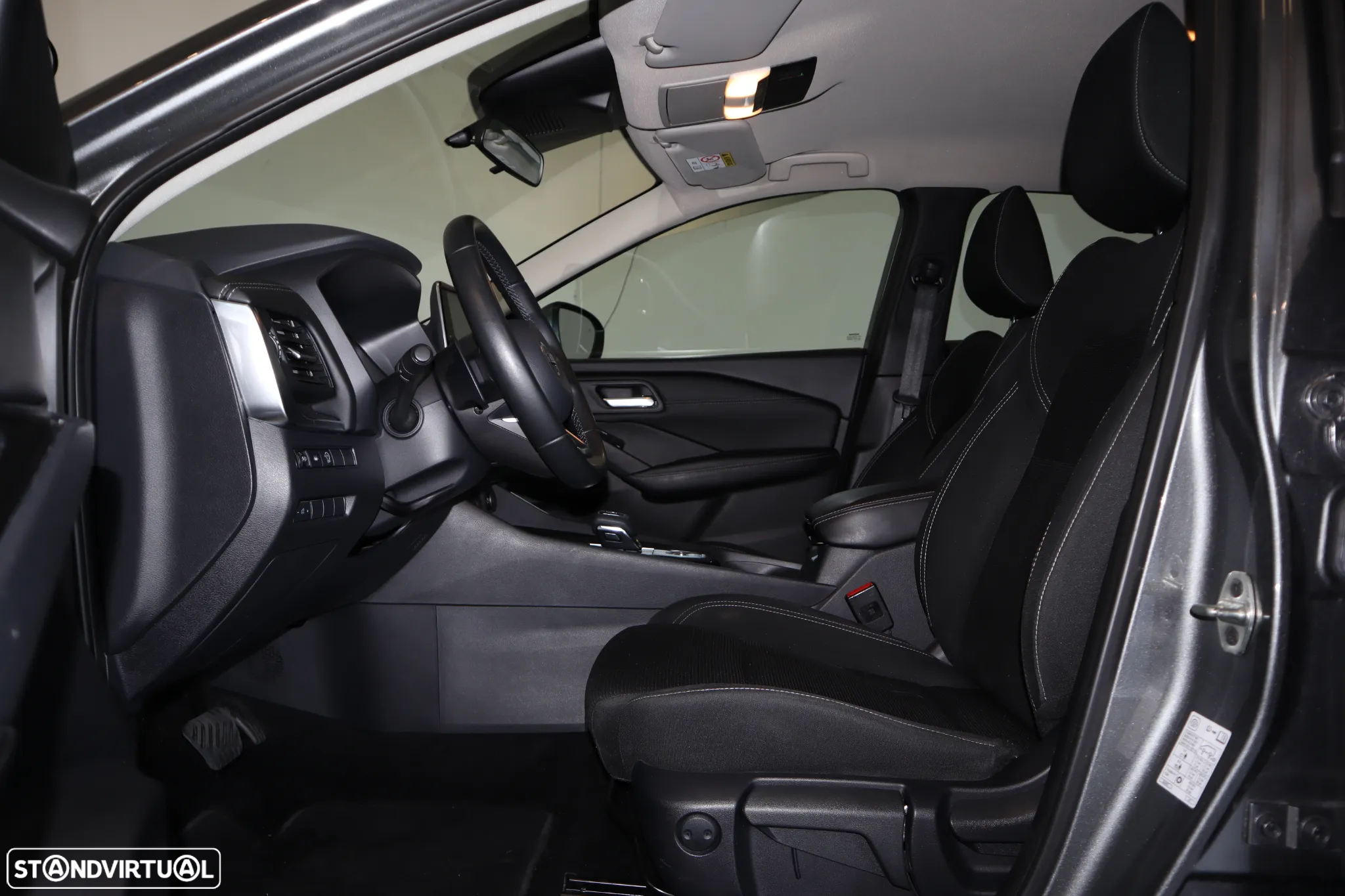 Nissan Qashqai 1.3 DIG-T N-Connecta Xtronic - 14