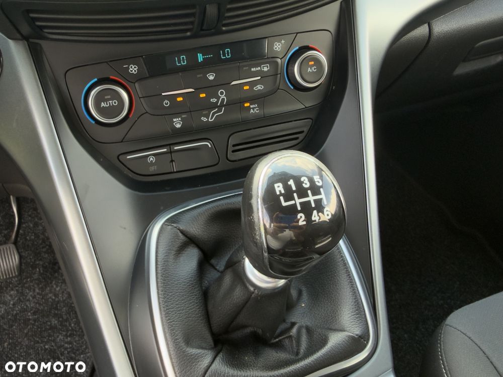 Ford Kuga 1.5 TDCi FWD Trend - 18