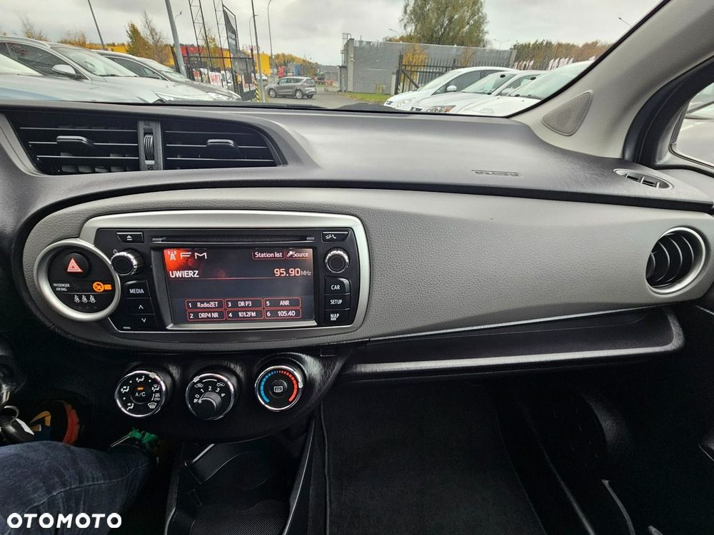 Toyota Yaris - 32