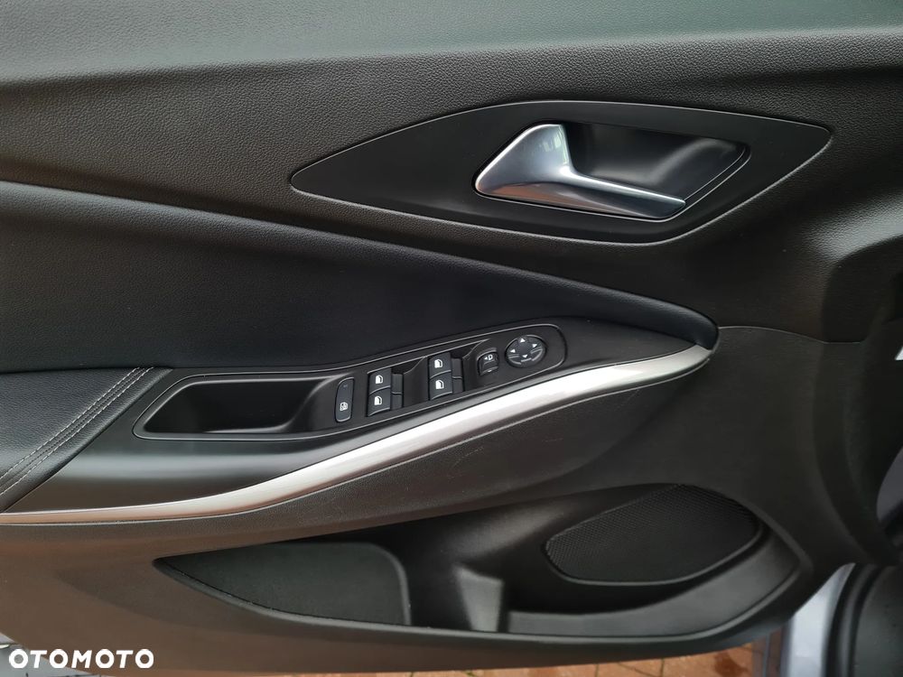 Opel Grandland 1.2 T GS S&S - 14