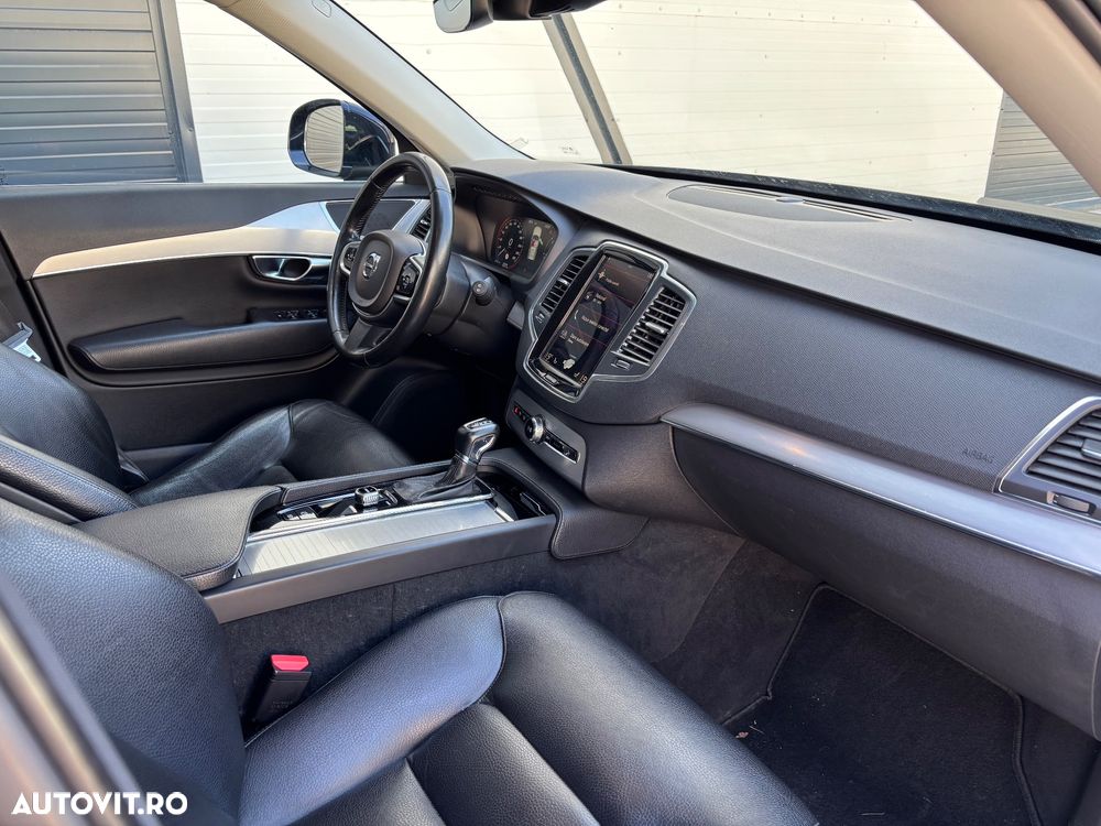 Volvo XC 90 - 5