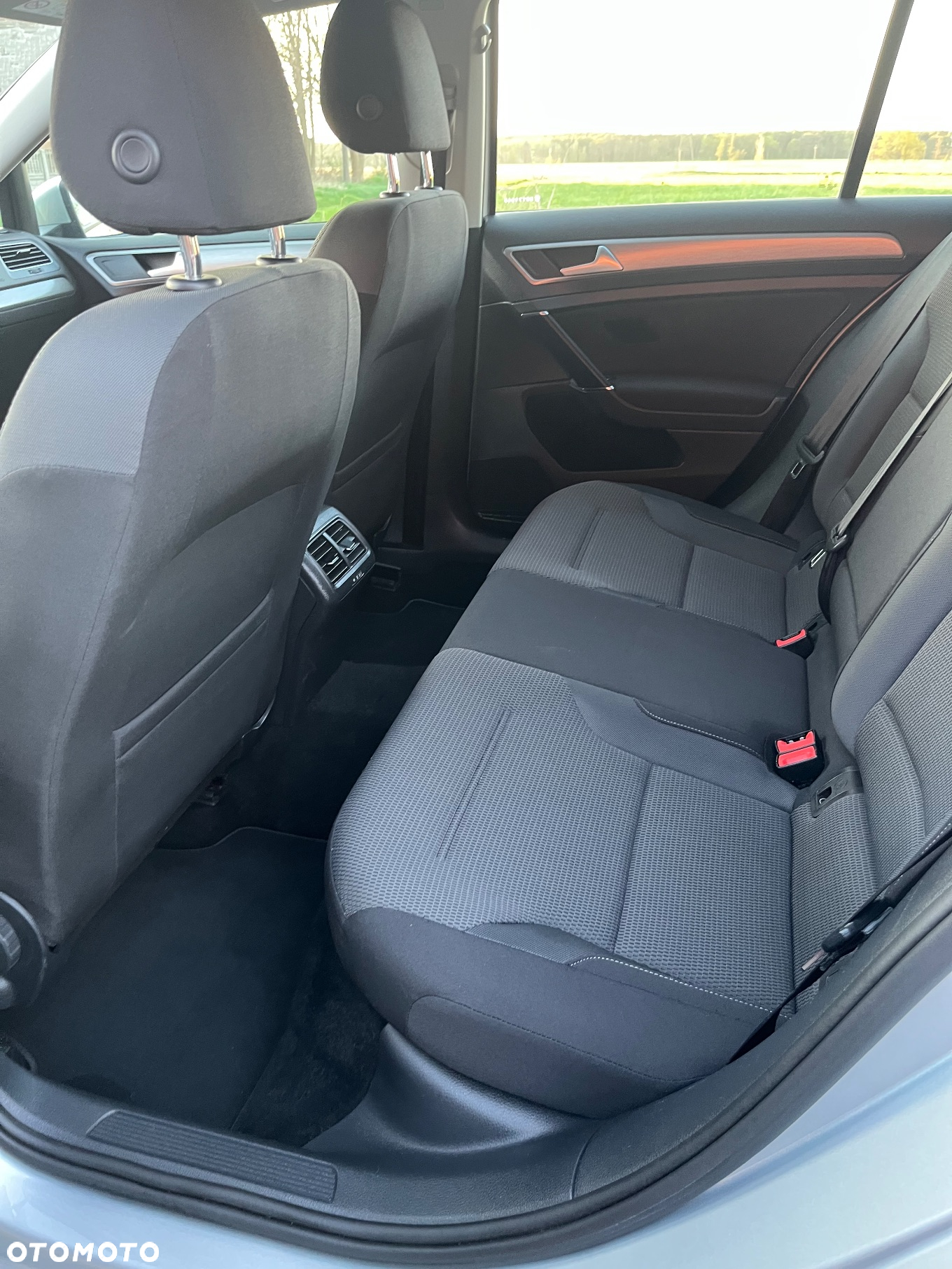 Volkswagen Golf 1.6 TDI BlueMotion Technology DSG Comfortline - 12