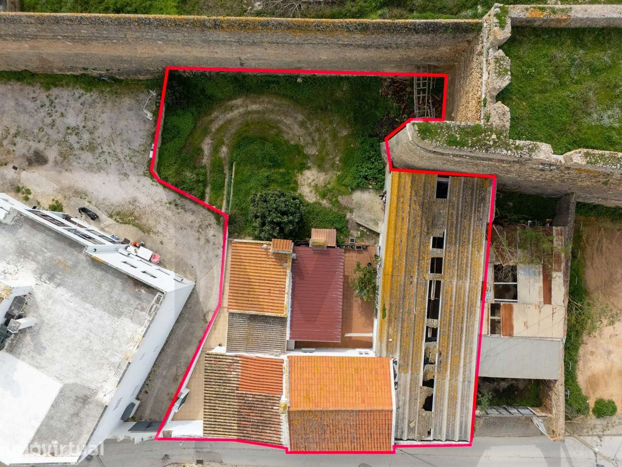 Investimento T4 C/ Armazém – Coração de Lagos junto à Muralha - Terren - Grande imagem: 5/42