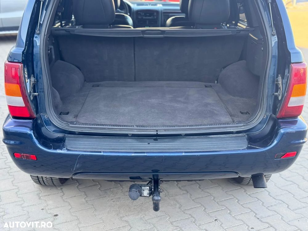 Jeep Grand Cherokee - 16