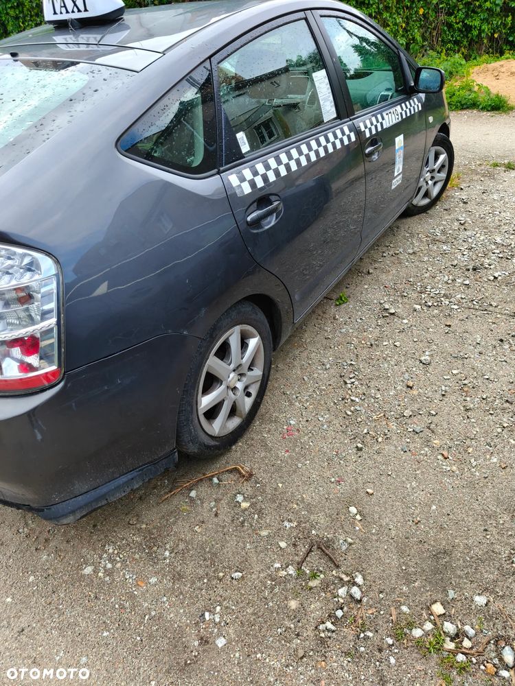 Toyota Prius - 14