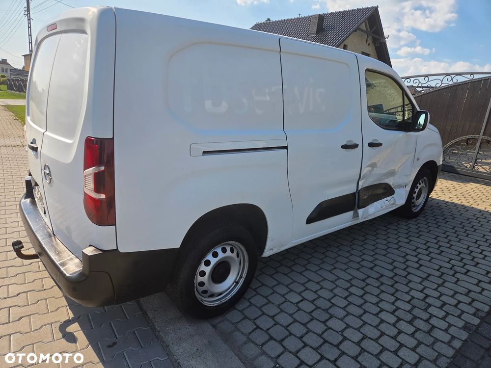 Opel COMBO - 16
