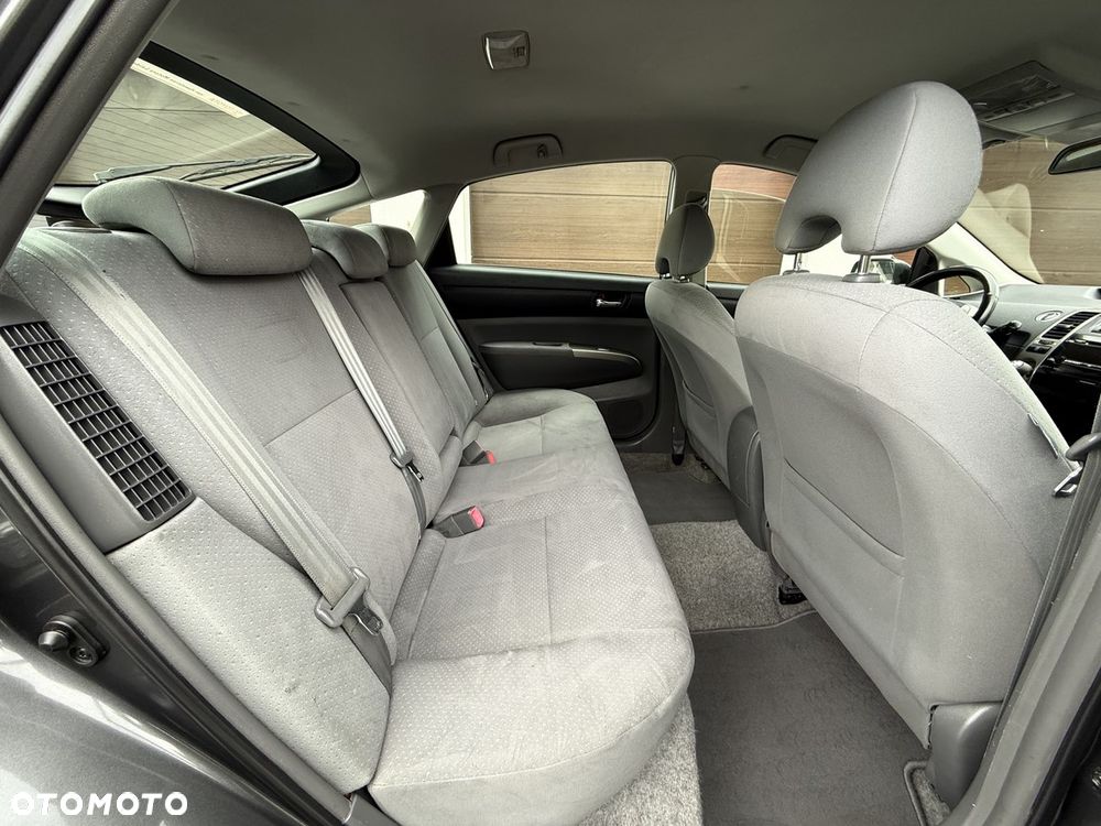 Toyota Prius 1.5 VVT-i Sol - 22