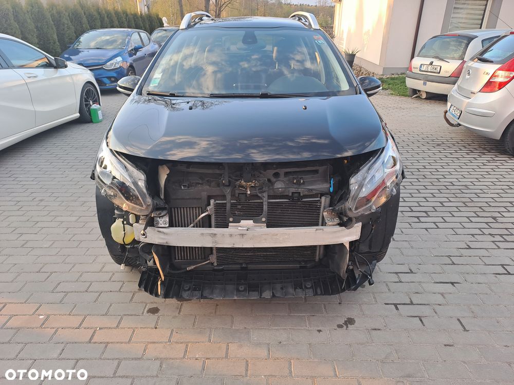 Peugeot 2008 BlueHDi FAP 120 STOP & START Crossway - 10