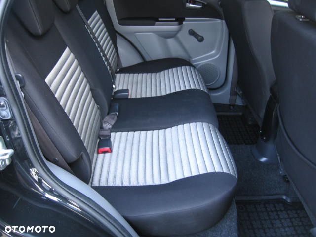 Suzuki SX4 1.6 Comfort Plus 4WD - 19