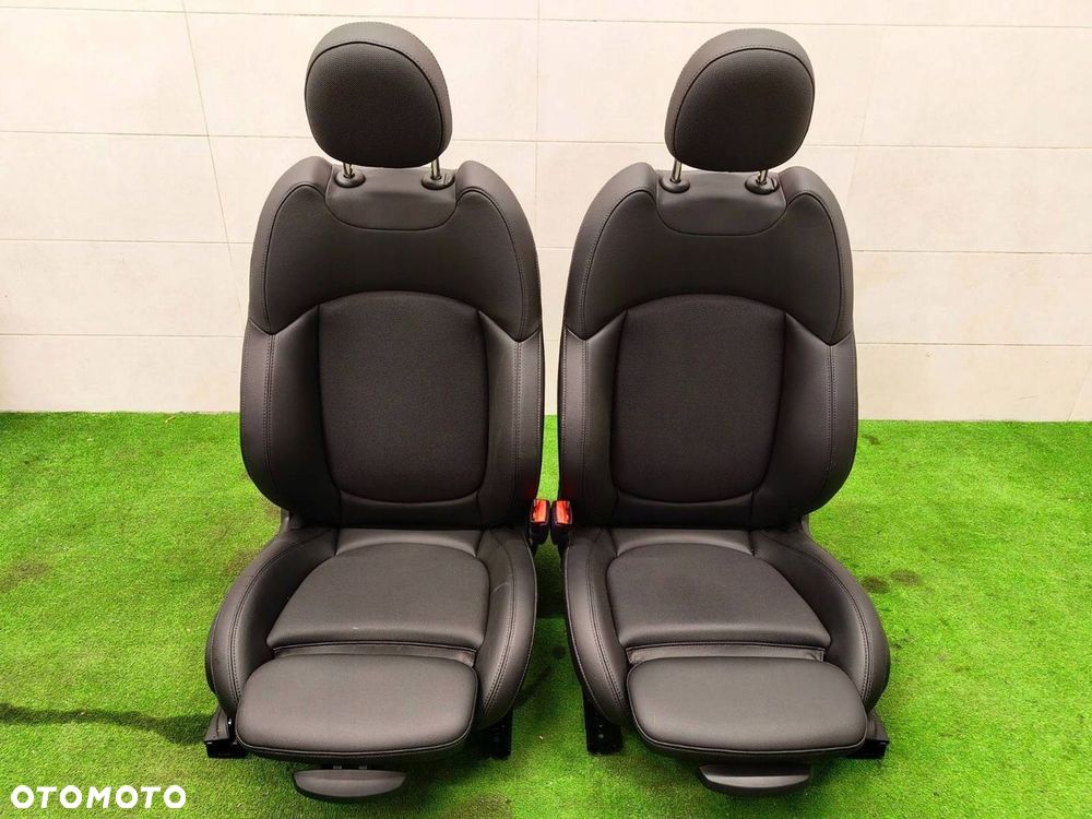 MINI COUTRYMAN F60 ŚRODEK TAPICERKA FOTELE KANAPA BOCZKI PAMIĘĆ - 2