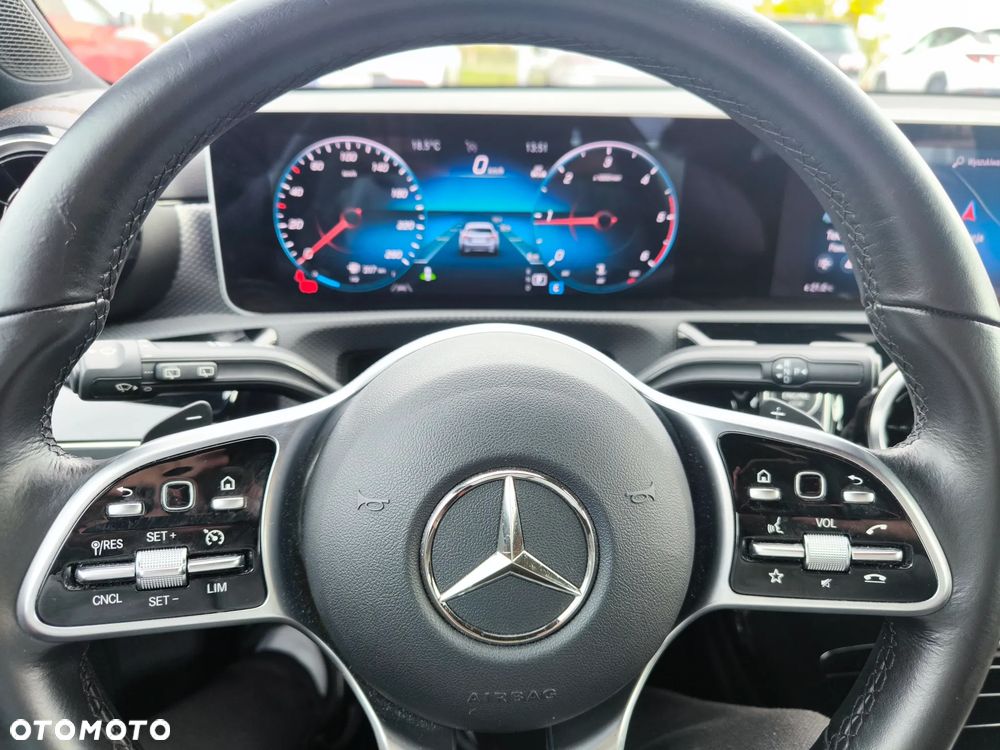 Mercedes-Benz CLA 180 d Progressive 7G-DCT - 19