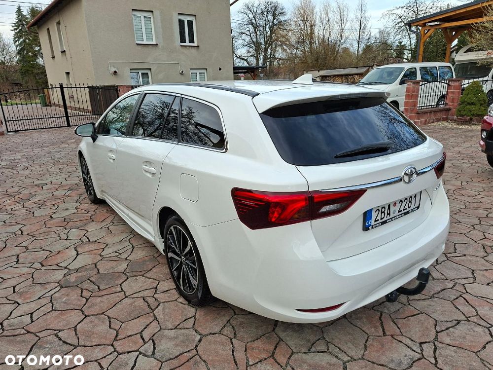 Toyota Avensis 2.0 D-4D Selection - 3
