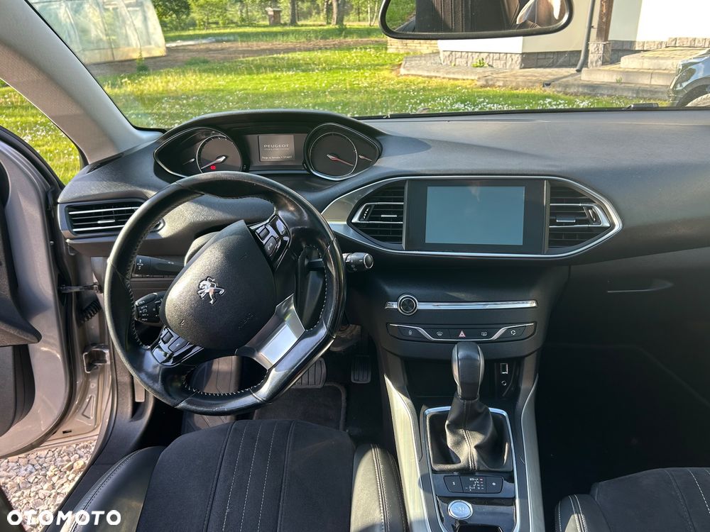 Peugeot 308 - 6