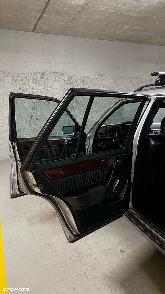 Mercedes-Benz W124 (1984-1993) - 13