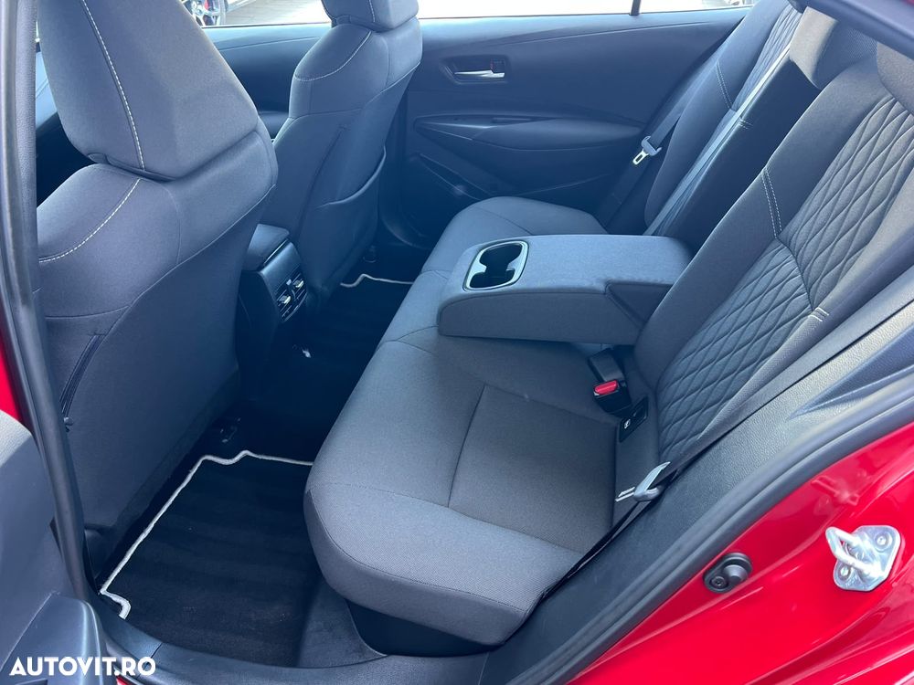 Toyota Corolla 1.8 HSD Dynamic - 12