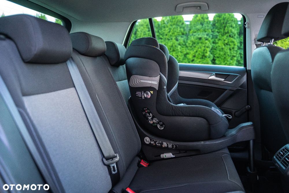 Volkswagen Golf - 7