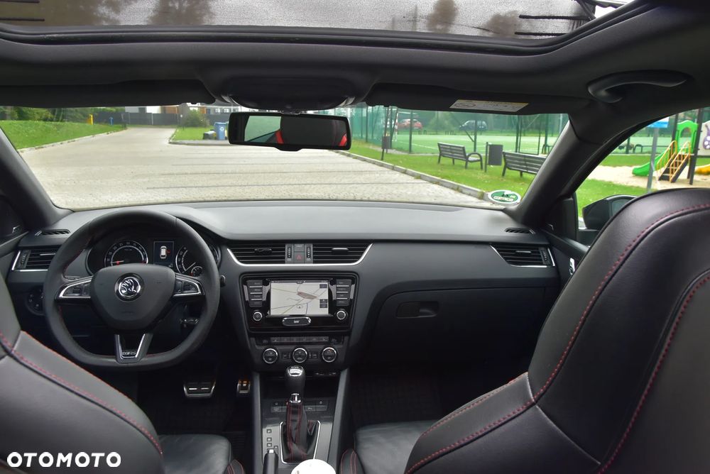 Skoda Octavia 2.0 TDI DSG RS - 6