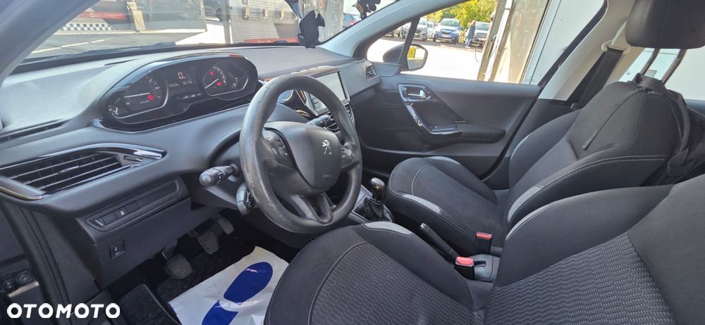 Peugeot 208 1.2 PureTech GPF Signature S&S - 26
