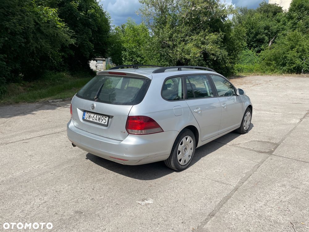 Volkswagen Golf 1.6 TDI BMT Comfortline - 3