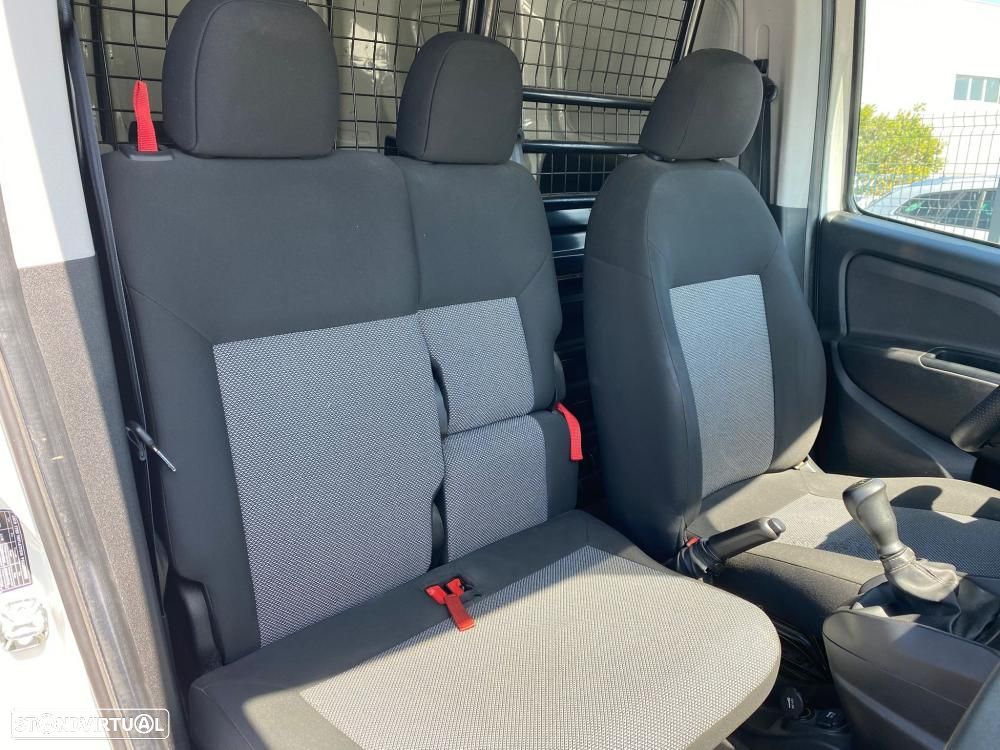 Fiat Doblo Outro - 7