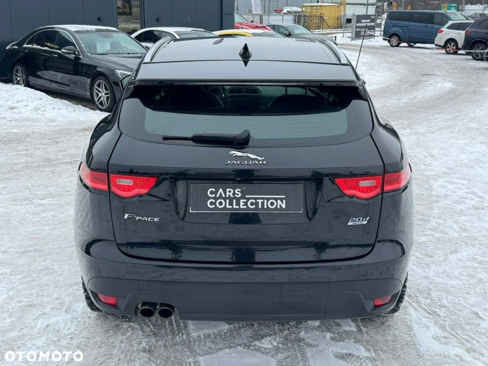 Jaguar F-Pace - 5