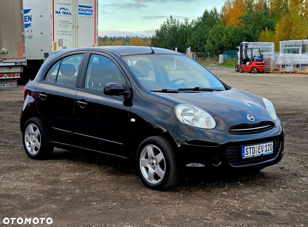 Nissan Micra - 1