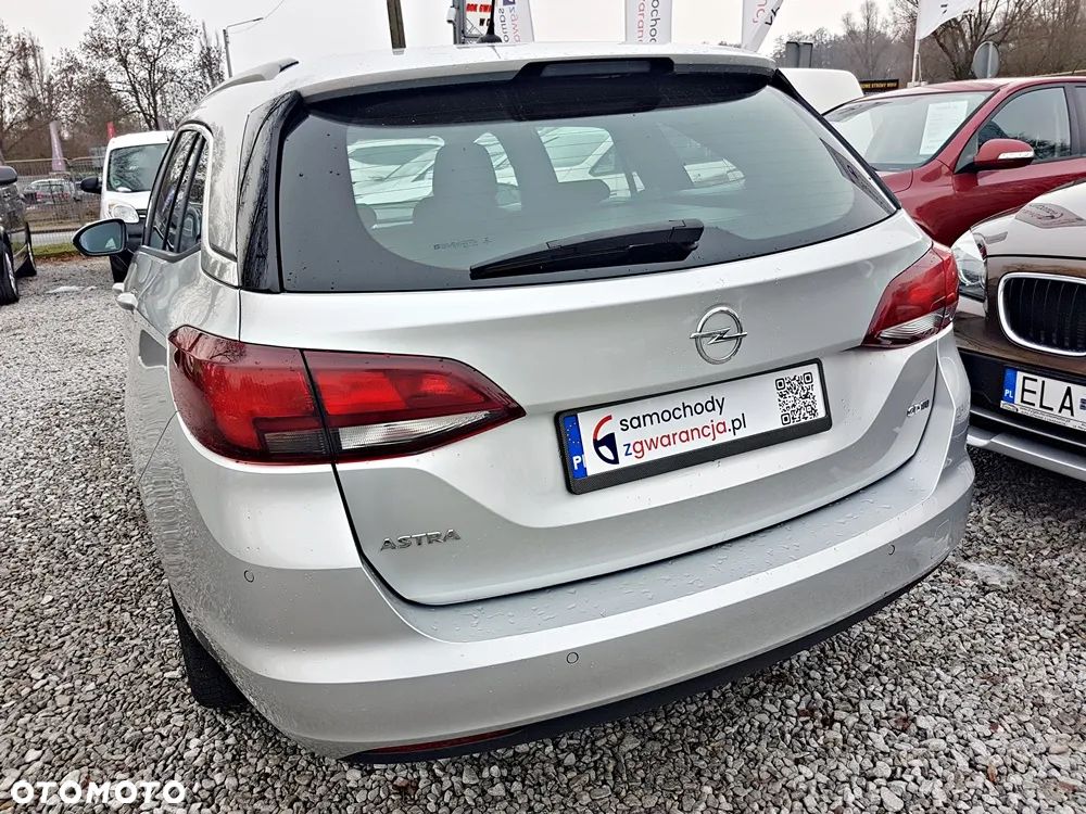 Opel Astra 1.6 CDTI Enjoy S&S - 9