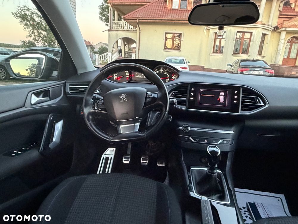 Peugeot 308 BlueHDi 130 Stop & Start Allure Pack - 10