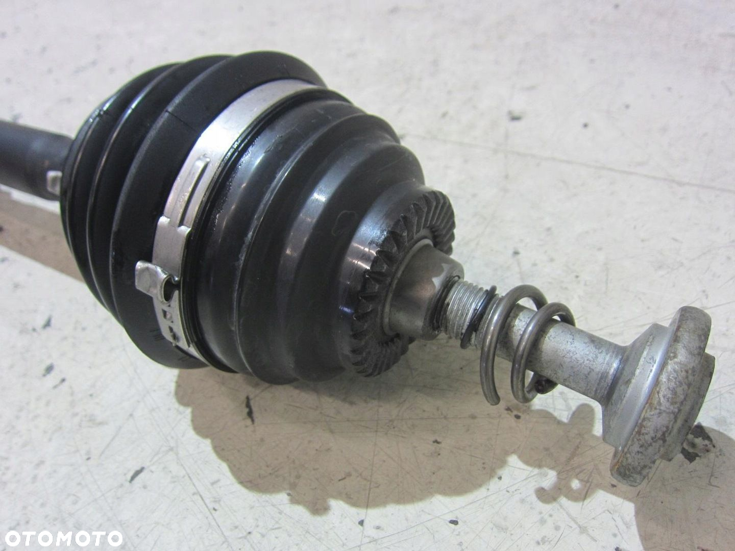BMW F31 F20 F30 4X4 PÓŁOŚ PRAWA PRZEDNIA PRAWY PRZÓD 7597694 31607597694 - 4