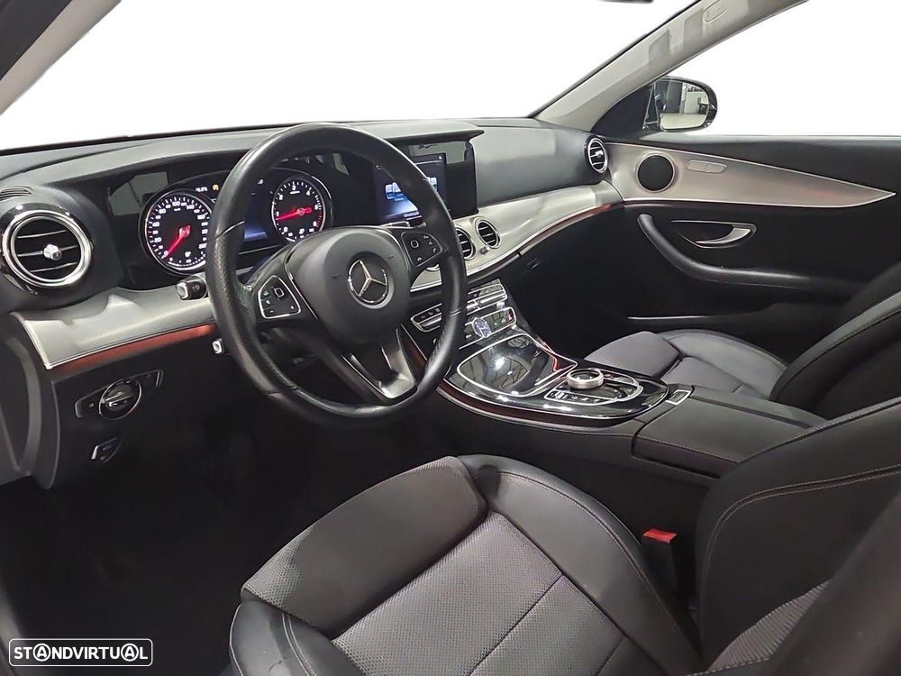 Mercedes-Benz E 220 d Avantgarde - 11