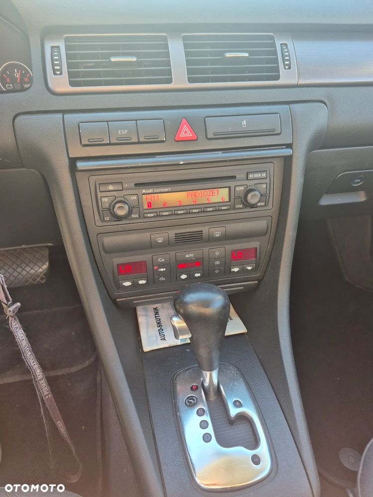 Audi A6 Avant - 30