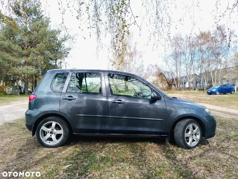 Mazda 2 - 3