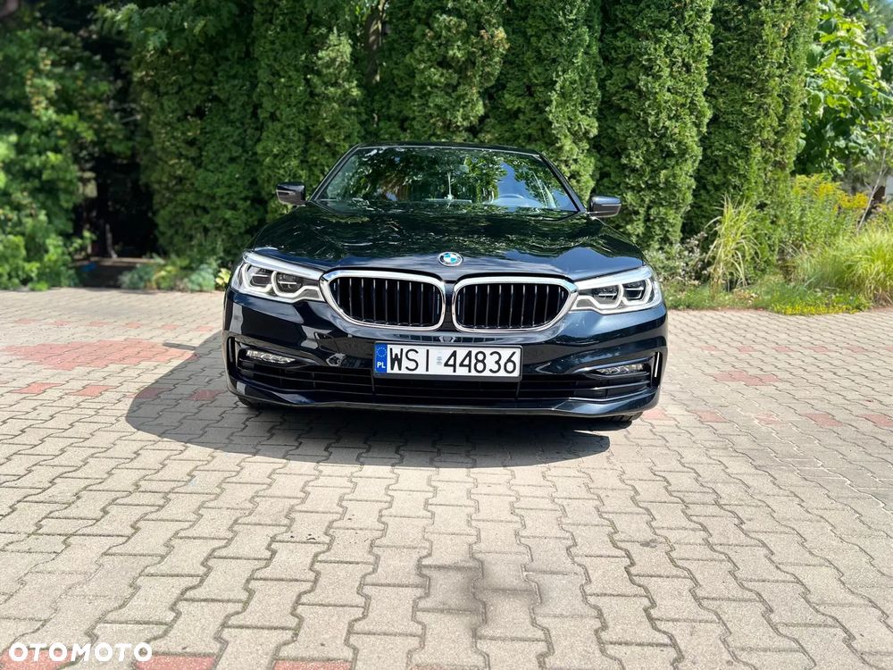 BMW Seria 5 530e iPerformance xDrive Luxury Line sport - 3