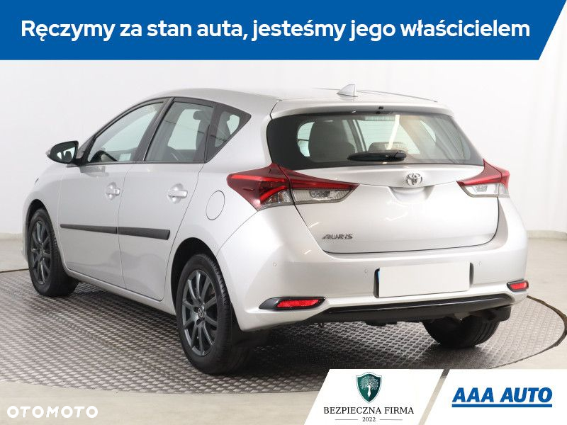 Toyota Auris - 5