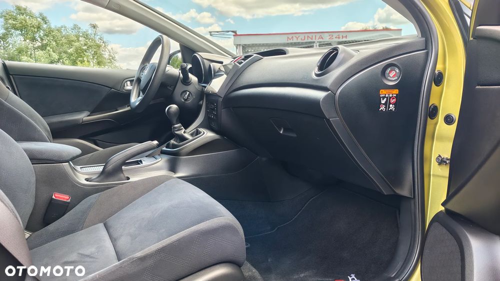Honda Civic 1.8 i-VTEC Sport Black Edition - 30