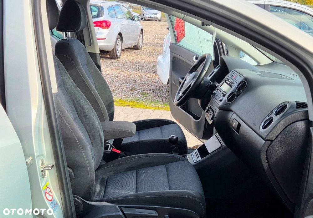 Volkswagen Golf Plus - 22
