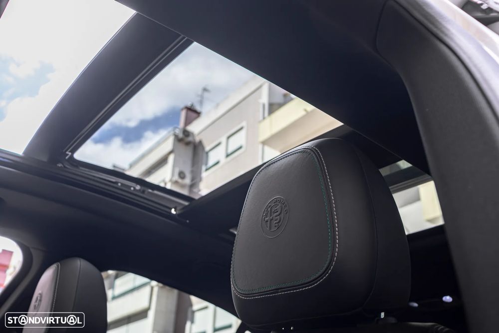 Alfa Romeo Stelvio 2.9 T Quadrifoglio Q4 — fotografia 13
