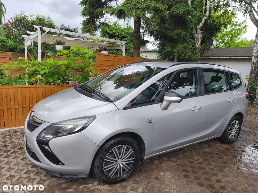 Opel Zafira - 8